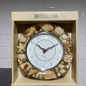 Sands of Time Shell Desk Clock Beach Theme Quartz Analog